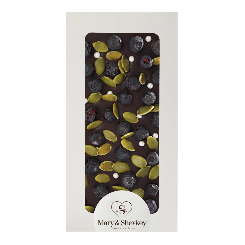 Couverture Chocolate Bar with Pumpkin Seed Pearls (Sugar) and Blueberry Flavored Chocolate 115g